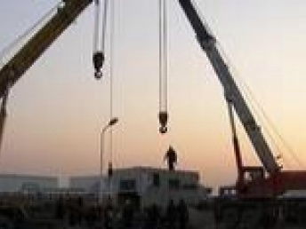 閔行區(qū)專業(yè)設(shè)備租賃與搬運(yùn)服務(wù) 叉車、吊車助力高效工業(yè)搬遷